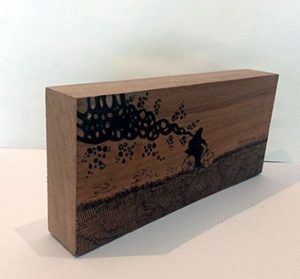 Walking XX. Técnica mixta sobre madera. 29 x 13,5 cm. escultura realizada por Carlos Codoner