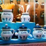 Decoración de escaparate de todo tipo de tiendas realizada por Carlos Codoñer