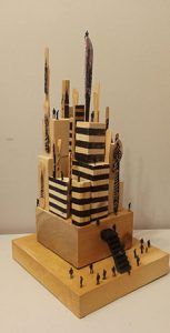 La Gran Manzana de la colección Hats and Cities, escultura de Carlos Codoñer