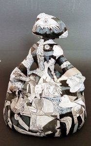 Menina Guernica. escultura original de las obras de Carlos Codoñer